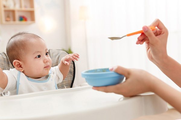 本特利妈妈选择试管婴儿之路：韩国背景下的生育选择探究